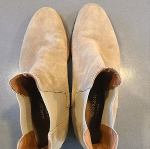 Common Project suede chelsea